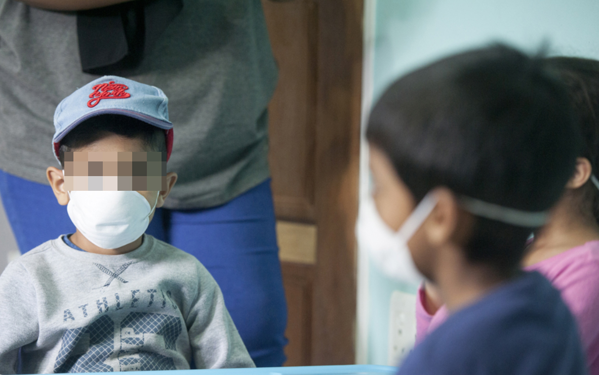 Zona rossa di Mondragone, ci sono due bambini positivi e uno sospetto