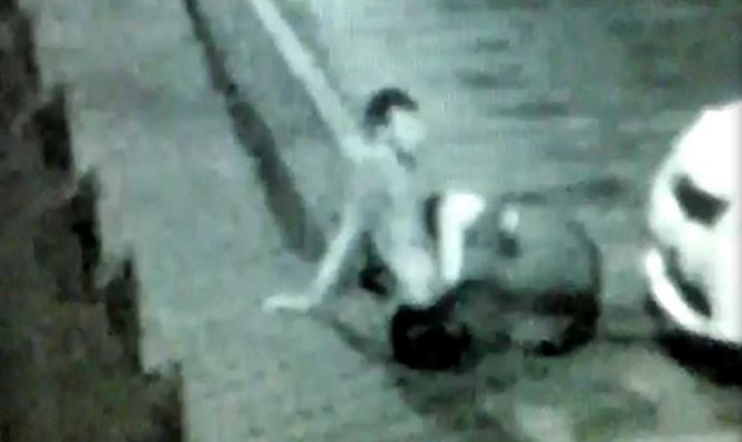 Bologna, due ragazzi sorpresi mentre consumavano un rapporto orale 