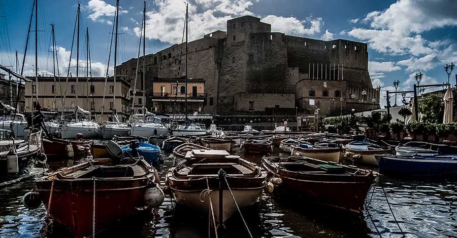 Borgo Marinari di Napoli: scarichi in fogna senza licenza