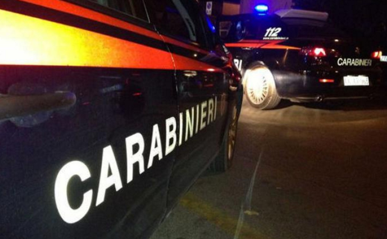 Casalnuovo, 25enne ferito a colpi d'arma da fuoco vicino casa sua 