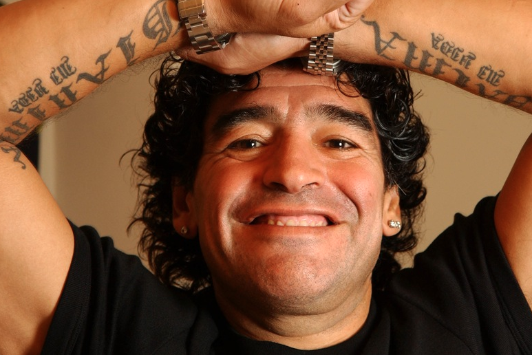 Diego Maradona invia un messaggio a tutti i napoletani