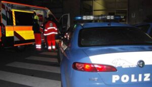 Giugliano, doppio incidente e agente investito: ubriaco alla guida, due arresti