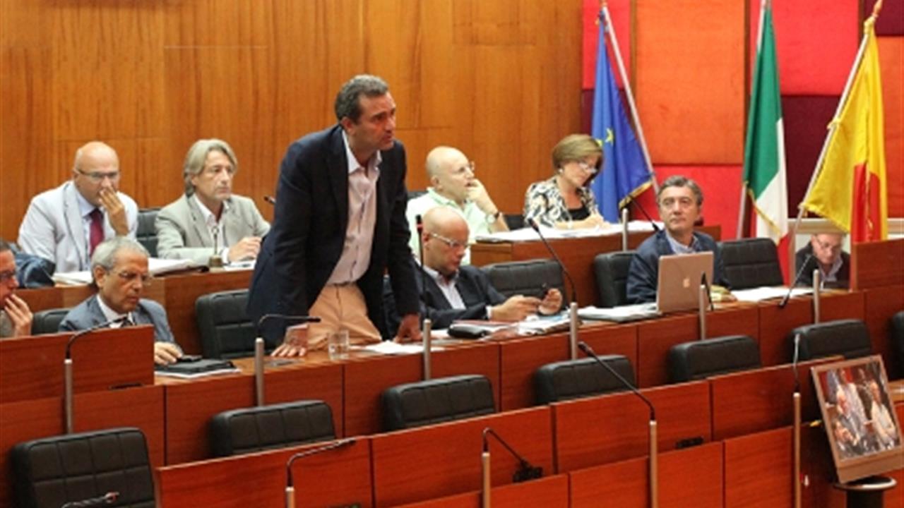 Comune di Napoli: approvate le delibere per le strutture sportive e i servizi sociali