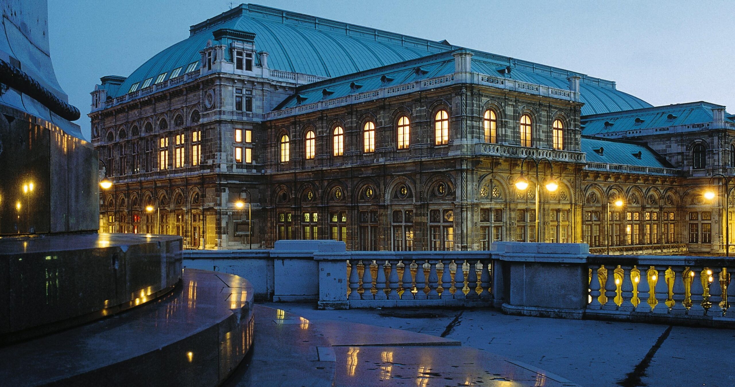 1366-wiener-staatsoper-ringstrasse-abendstimmung-oper-musik-ballett-19to1