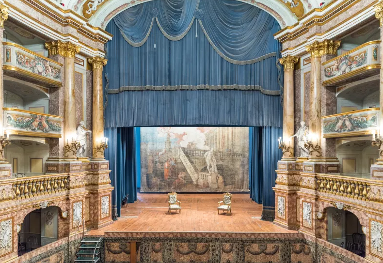 Il Teatro di Corte della Reggia di Caserta aperto al pubblico grazie al Touring Club