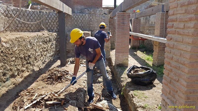 La Rassegna del Pausilypon che salva il Pausilypon: scongiurata la chiusura della Grotta di Seiano e recuperato il teatro inagibile