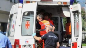 Incidente a Marano, auto contro moto: due giovani ricoverati d'urgenza
