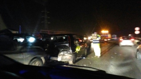 Asse Mediano, violento incidente d'auto: tre auto distrutte e quattro feriti