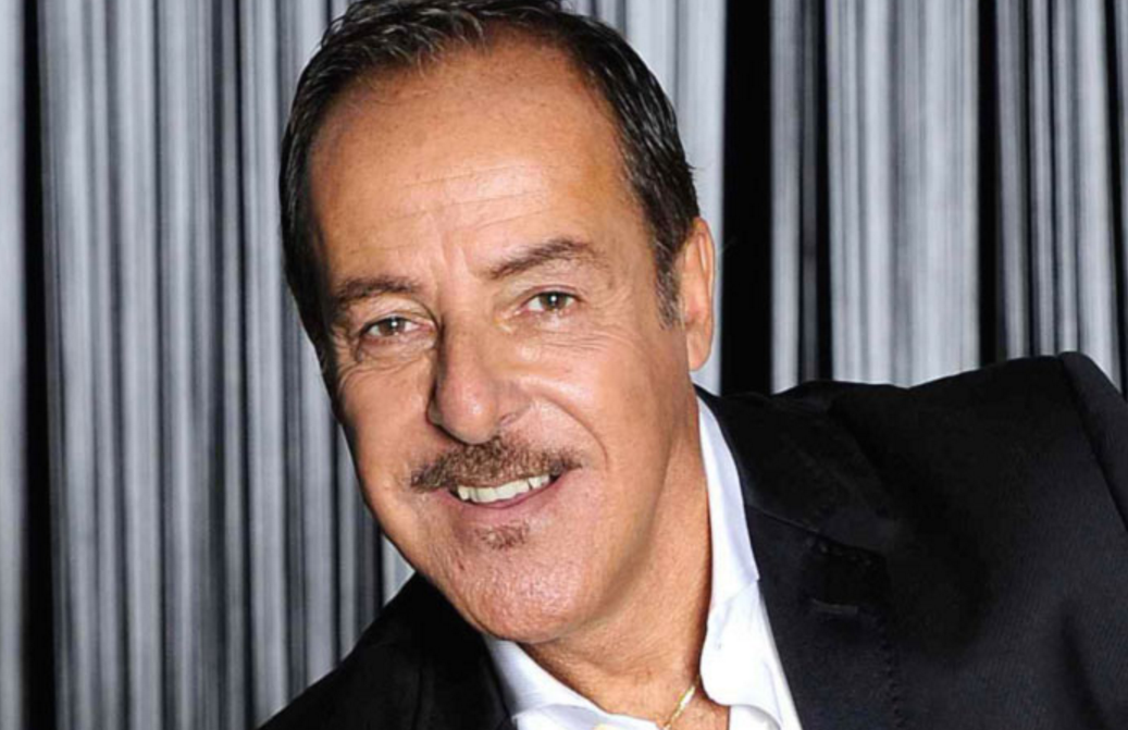 Infarto per Massimo Lopez, paura sul palco per l'attore