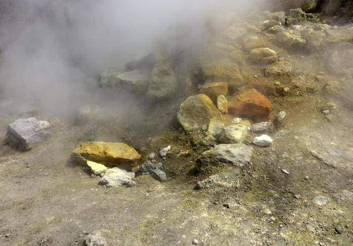 Allarme Campi Flegrei: nuovo norme di sicurezza in caso di eruzione