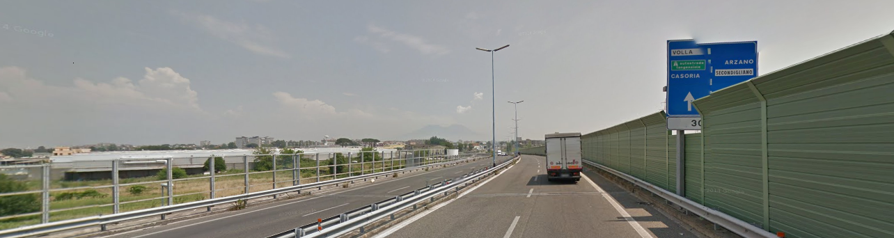 Afragola, si schianta con lo scooter e muore subito per l'impatto