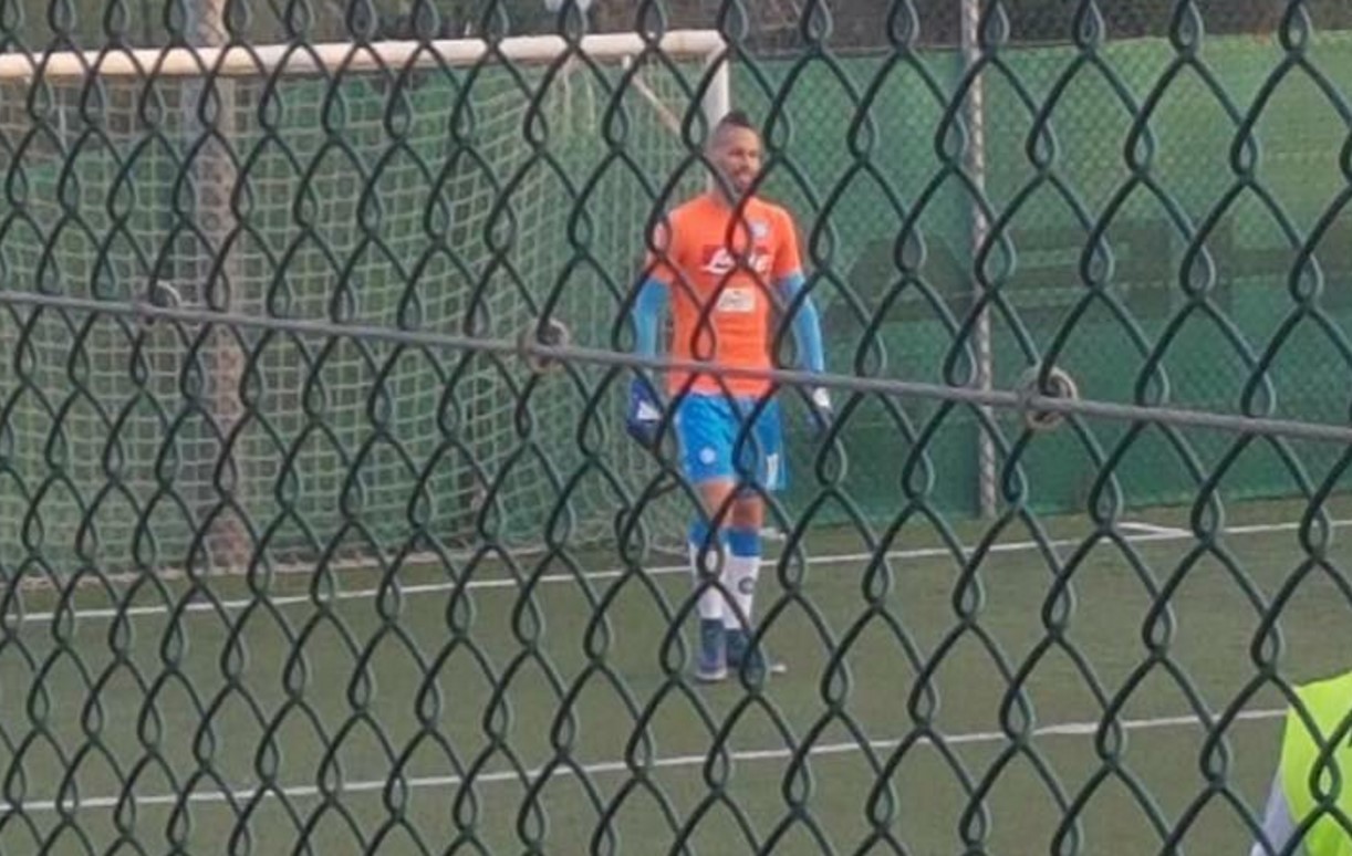 Marek Hamsik portiere per un giorno durante una partita con amici