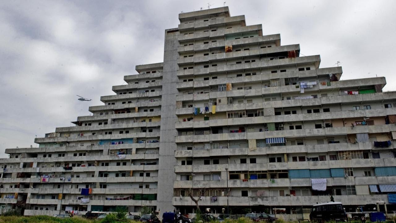 Scampia, il Comune approva il progetto: 18mln per abbattere 3 vele