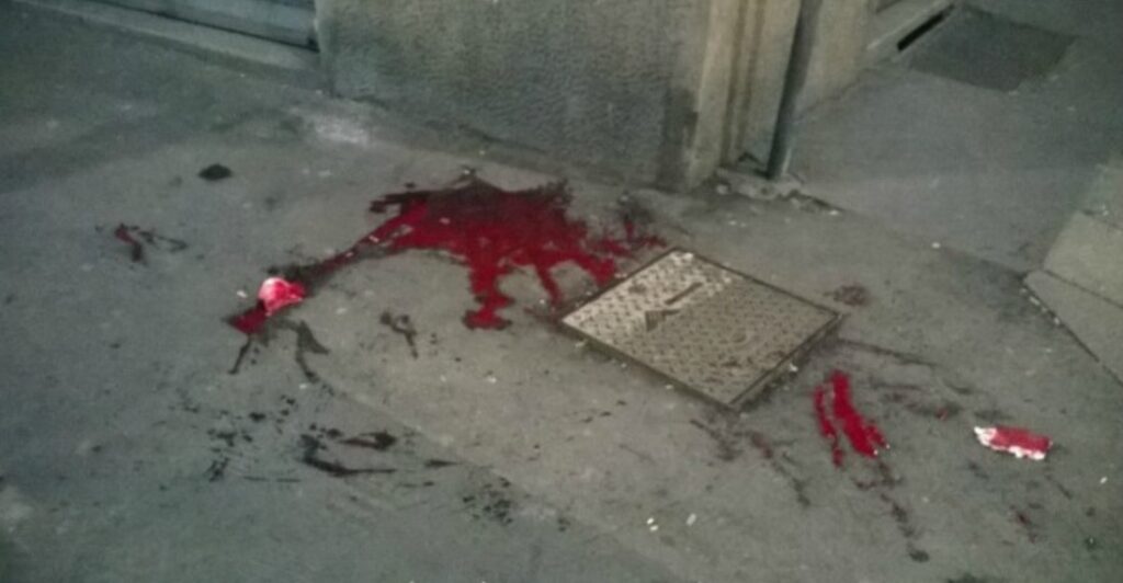 Napoli: giovane 22enne aggredito con coltello al centro storico