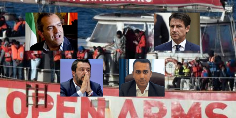 Schiaffo a Salvini, sbarcano i migranti: scontro con il M5S e Conte. De Magistris: "Napoli porto aperto"