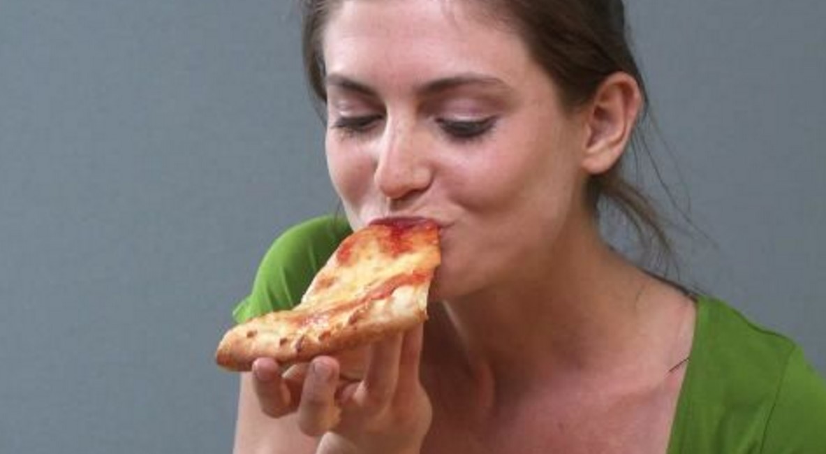 Padova, donna fugge dall'ospedale per mangiare una pizza Padova, donna fugge dall'ospedale per mangiare una pizza 