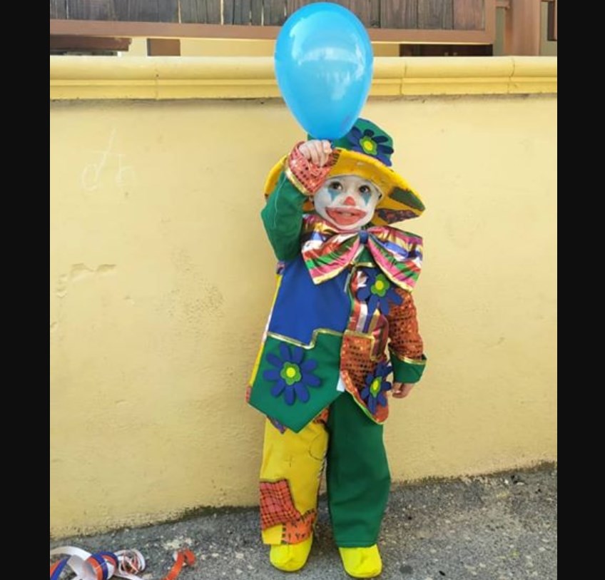 Carnevale a Napoli, lo spettacolo dei bambini: ecco i travestimenti più belli