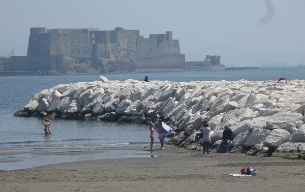 primi-bagni-a-napoli