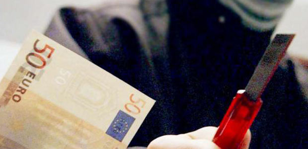 Napoli, giovane accoltellato: aveva reagito a una rapina