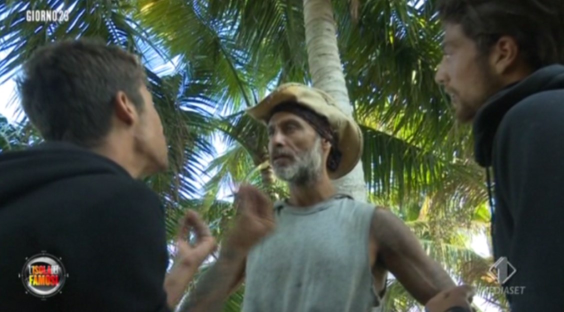 Rissa all'Isola dei Famosi, Raz Degan e Moreno litigano violentemente 