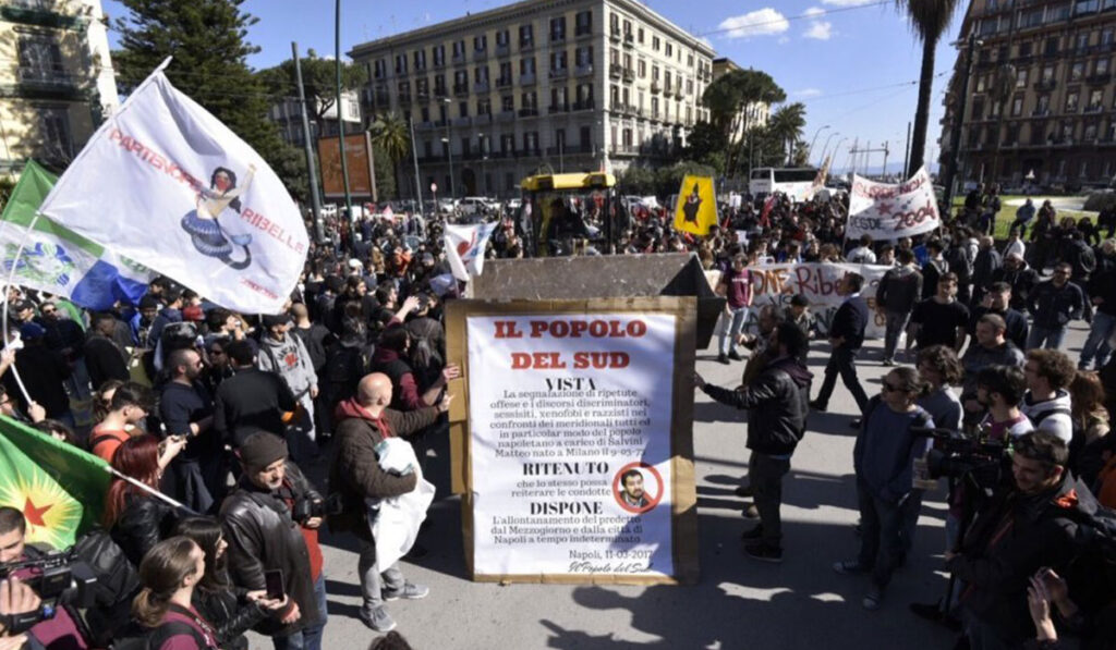 Salvini a Napoli, De Magistris attacca il governo. Partono le proteste in città