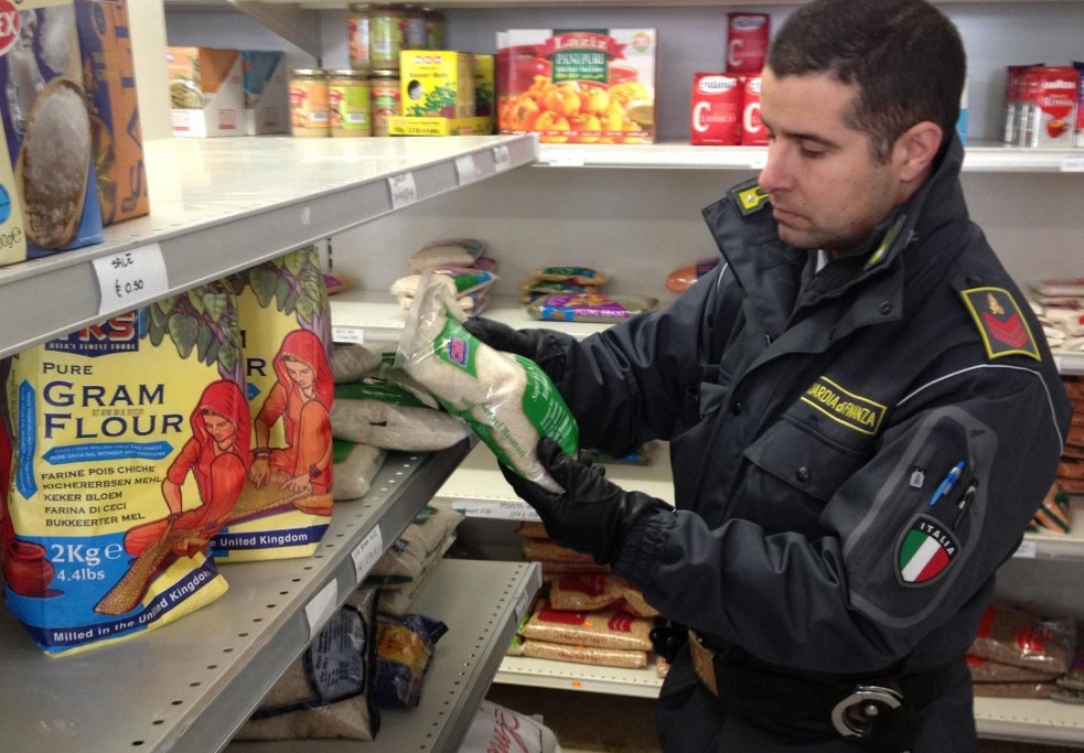 sequestro generi alimentari pozzzuoli