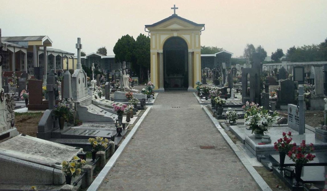 Orari di apertura dei cimiteri di Napoli per i giorni dei Morti e Ognissanti