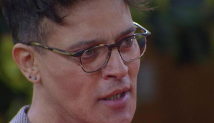 Bufera per Gabriel Garko dopo il  coming out, la rivelazione: "È stato pagato per dirlo"