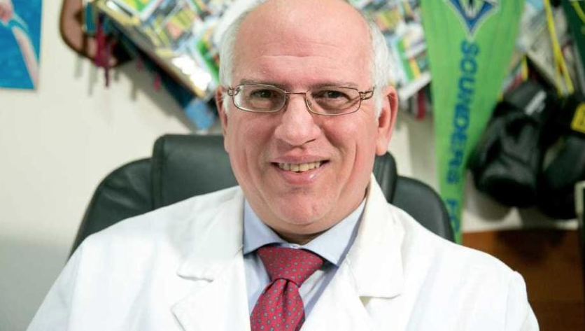 Allarme-Covid, l'avvertimento di Ascierto per gli asintomatici: "Carica virale altissima"