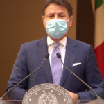 Il premier Giuseppe Conte starebbe riflettendo sulla possibilità di rivedere lo stop allo spostamento tra Comuni - in particolare i piccoli Comuni -  nelle giornate del 25 e 26 dicembre e quella del 1° gennaio.