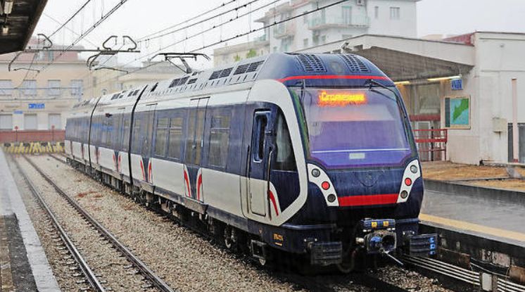 Disastro Eav, niente trasporti in alcune fasce orarie della giornata