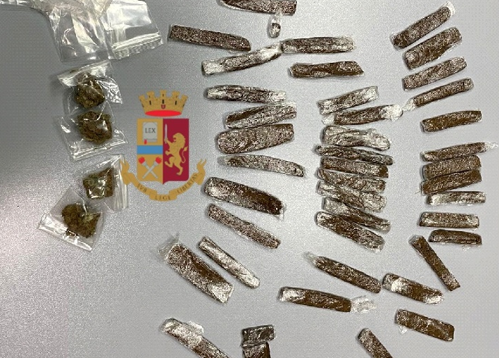 Napoli, operazione 'Alto impatto' della Polizia: sequestri e denunce