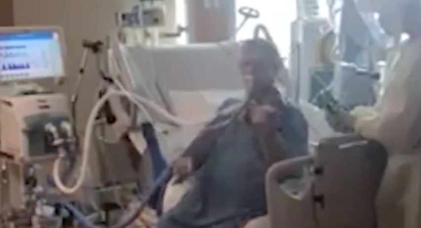 È intubato per Covid, paziente suona per i sanitari: "Grazie a chi si prende cura di noi"