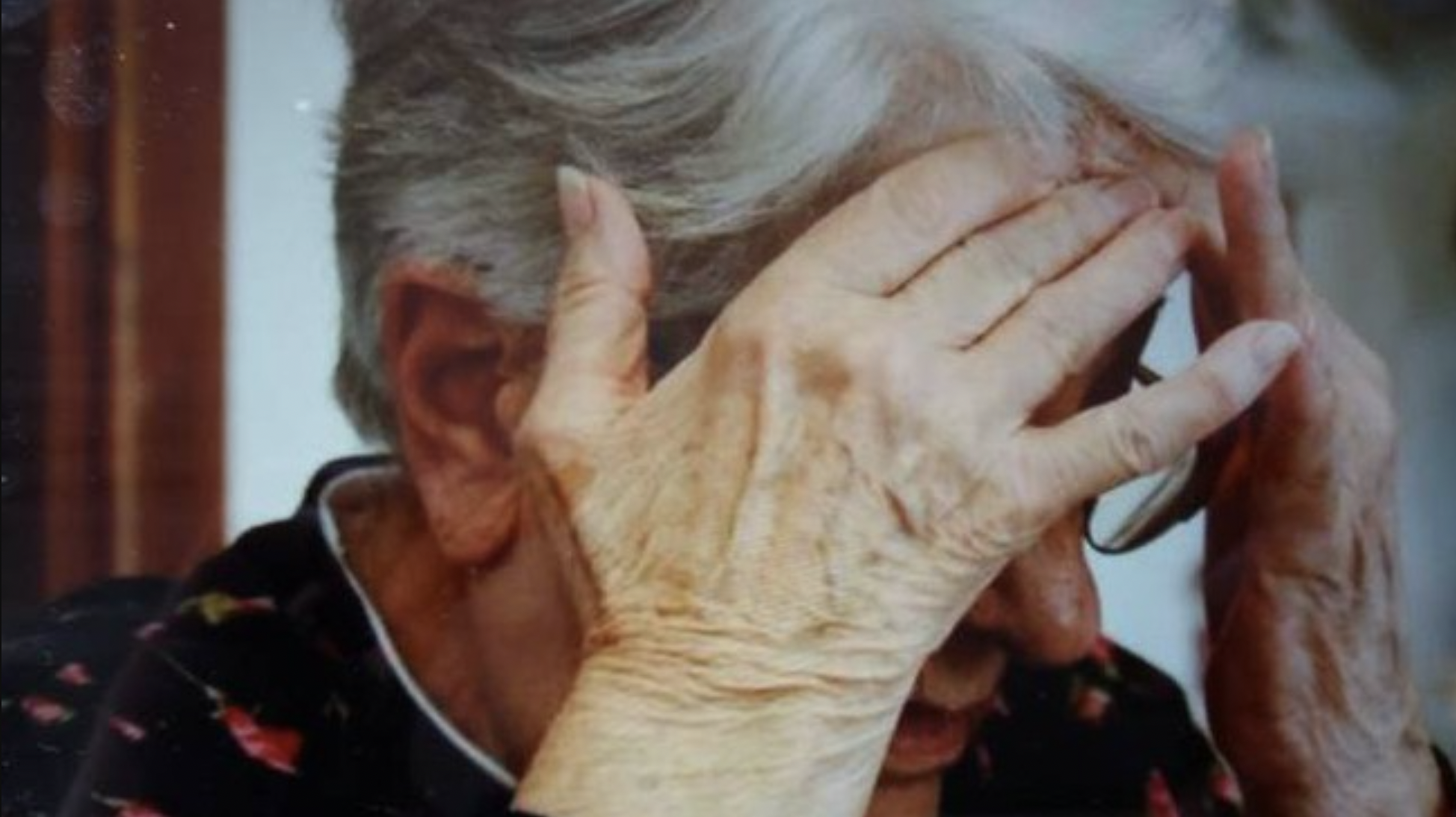 Napoli, finge incidente per estorcere denaro: truffata un'anziana