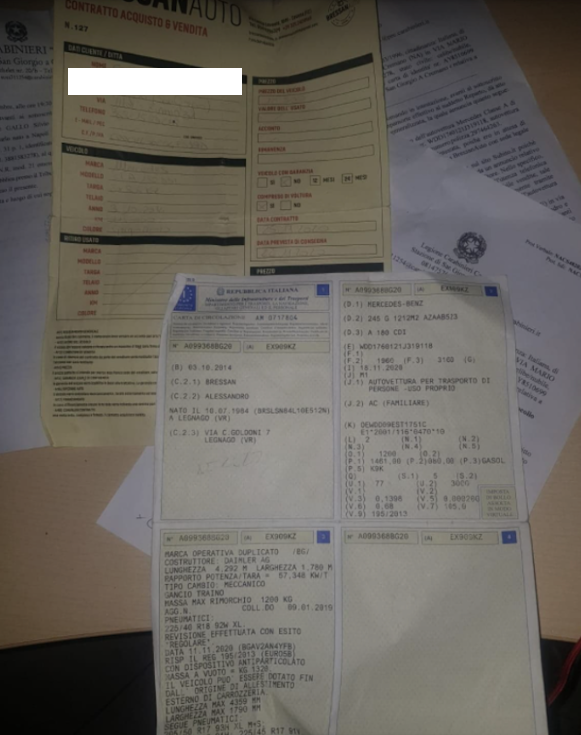 La truffa delle auto 'fantasma', la rabbia di Carlo: "Sono molto deluso, fate attenzione"