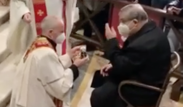 Miracolo di San Gennaro, il sangue non si scioglie: Sepe è preoccupato