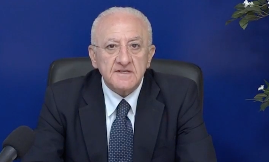 De Luca commenta l'ordinanza del Governo: "Ci fanno venire l'esaurimento, voglio l'Italia arancione"