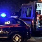 Tragedia a Bacoli, uomo trovato riverso sul pavimento di casa in una pozza di sangue