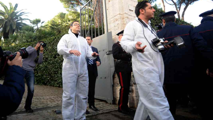 "Il massaggio, poi il caos", bimbo trovato morto dalla madre: gli ultimi attimi dell'orrore