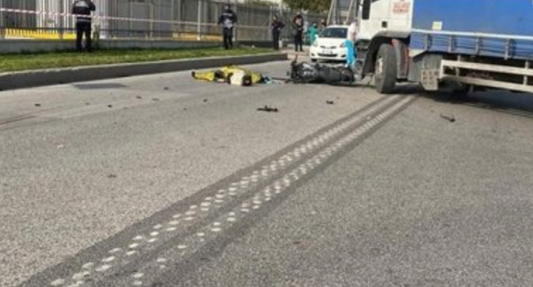 Incidente mortale nel casertano, moto si schianta contro tir: un uomo ha perso la vita