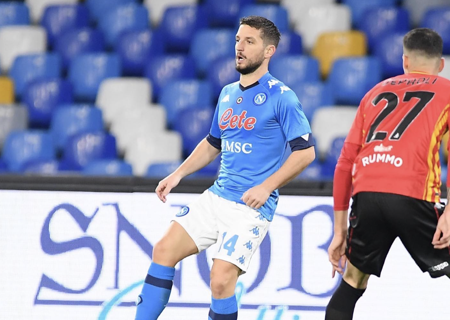 Calcio: Serie A, il Napoli vince e piega il Benevento 2-0