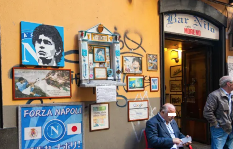 Chiude il Bar del Nilo a Napoli