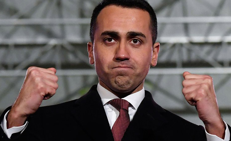 Di Maio cambia idea in politica estera