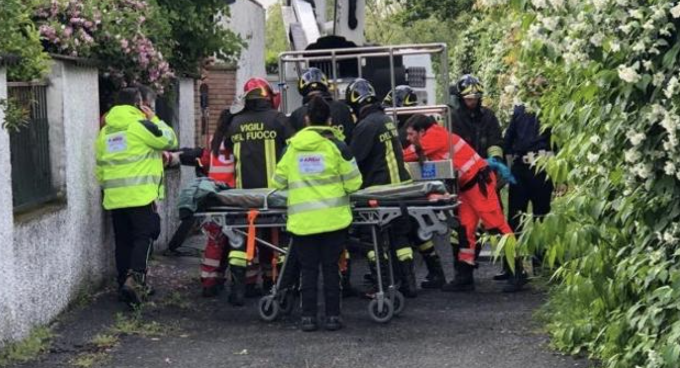 Tragedia sul lavoro  Roccabascerana, in provincia di Avellino, dove un uomo di 41 anni è rimasto folgorato da una scarica elettrica mentre effettuava lavori nel comune di Avella. 
