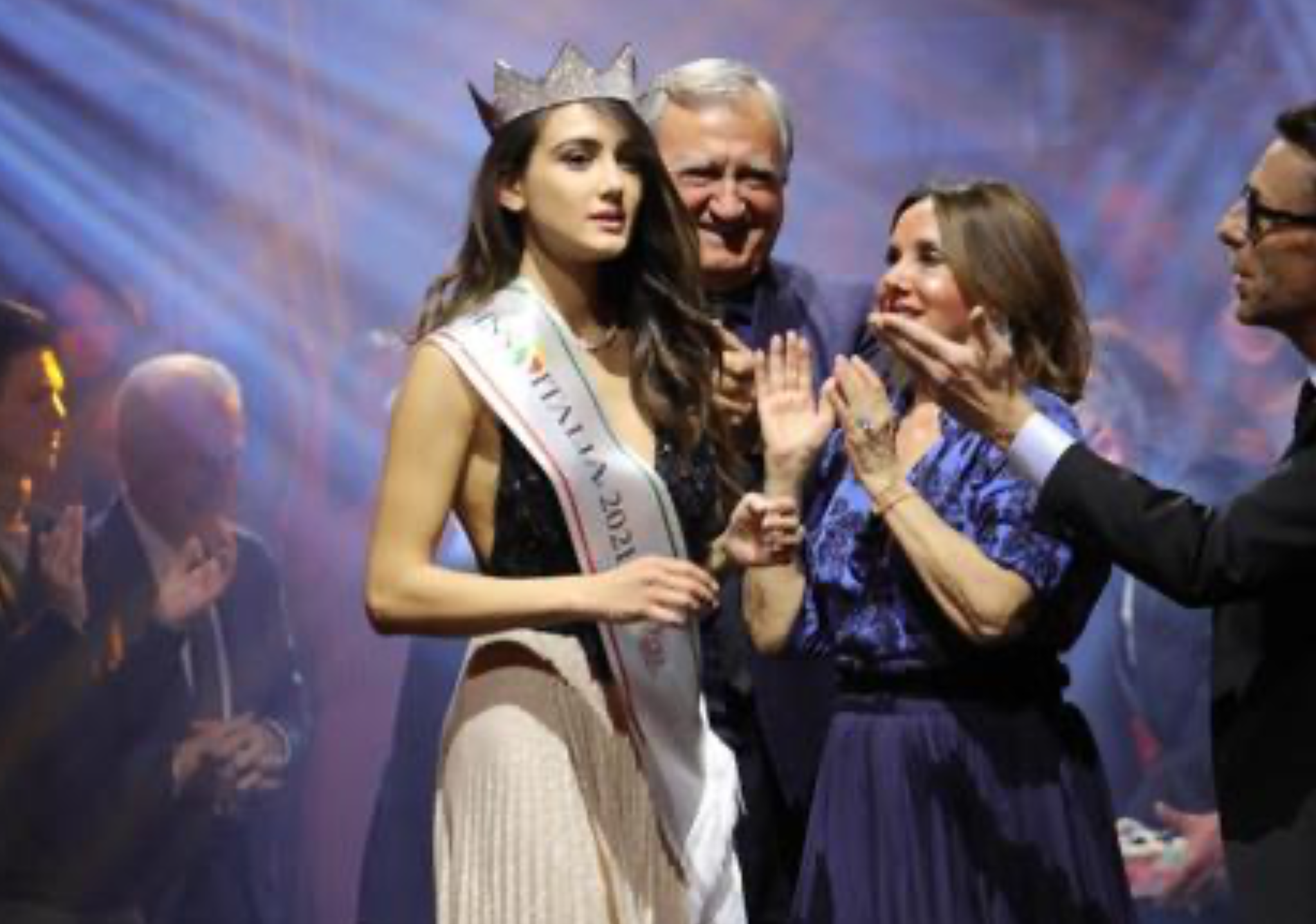 E' napoletana la nuova Miss Italia,  Zeudi Di Palma: ha 20 anni e arriva da Scampia