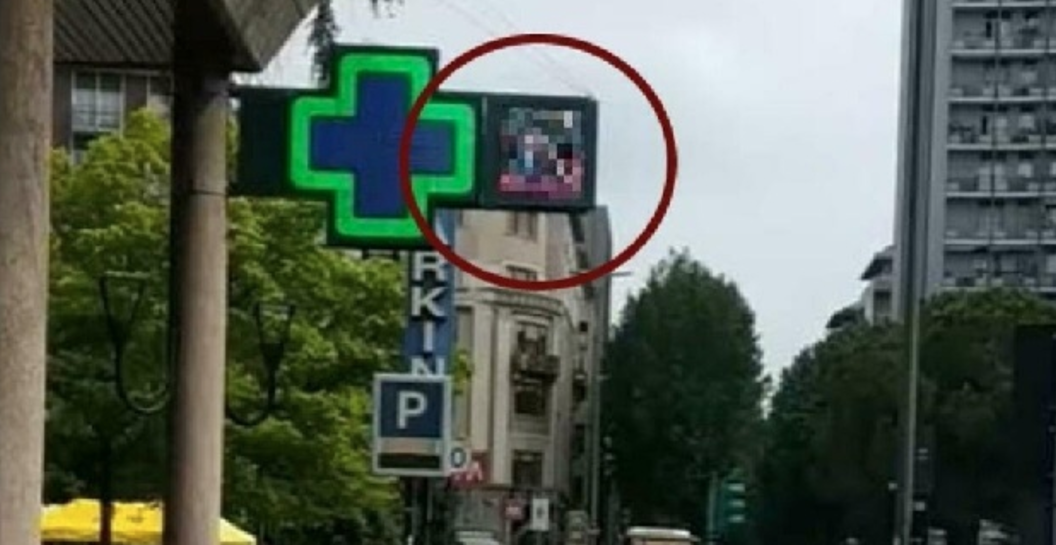 farmacia a luci rosse milano