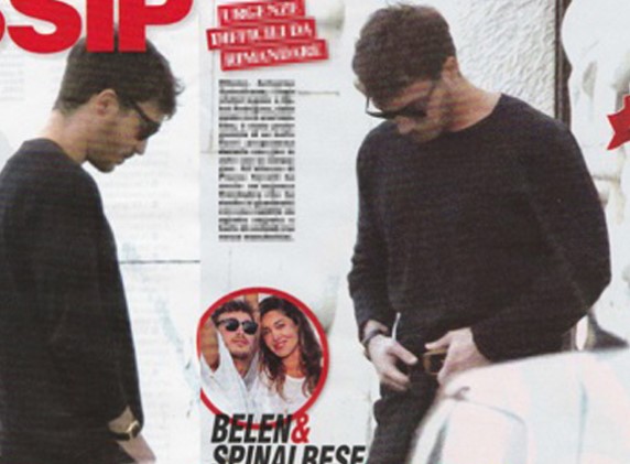 Belen e Antonino in auto, lui esce per 'un'emergenza': il gesto che crea imbarazzo 