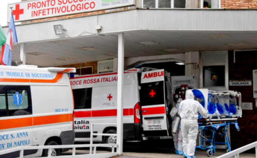Coronavirus in Campania, bollettino di questo lunedì: 959 nuovi casi e 30 decessi