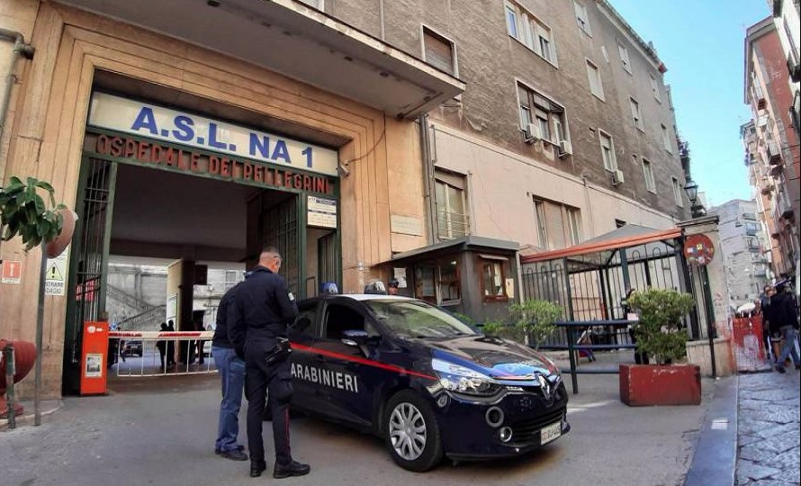 Paura a Napoli, aggredite e rapinate due guardie giurate dell'ospedale Pellegrini
