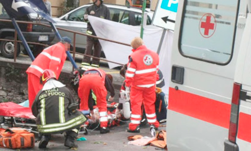 Dramma a Giugliano, operaio di 54 anni precipita da una impalcatura e muore sul colpo